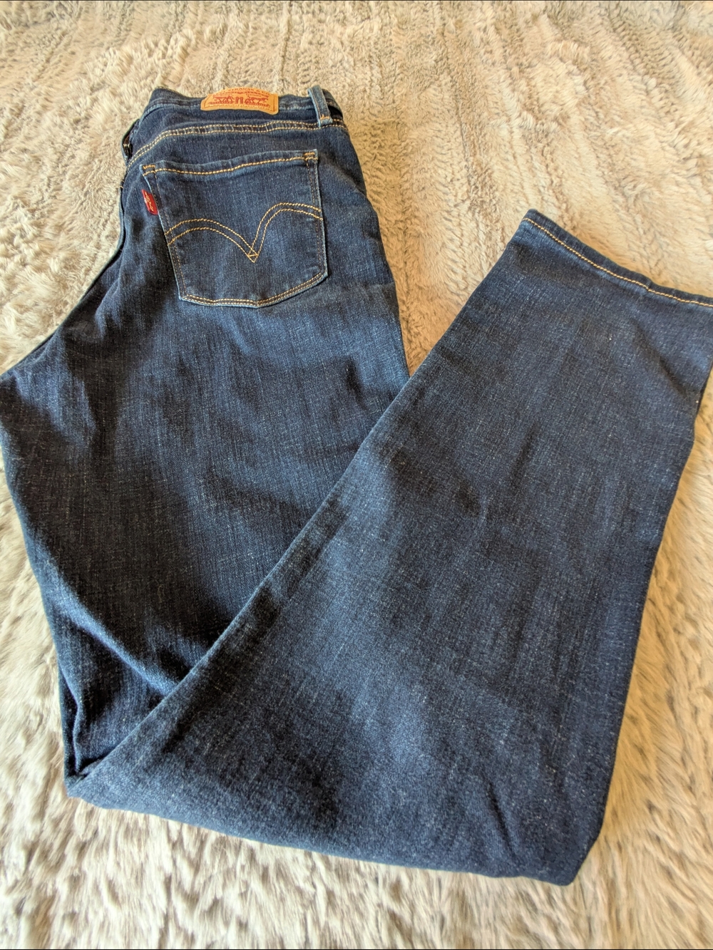 NWOT Levi's Indigo Straight Leg Women's Jeans Dark Wash Size 6M W28 x L30